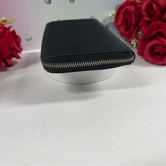 NO OFFERS HP PRADA ZIP WALLET FULL INCLUSION - Picture 8 of 14